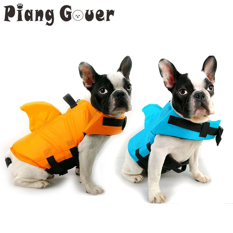 Chaleco salvavidas para perros – Seguridad en el agua con diseño tiburón para razas XS a XL
