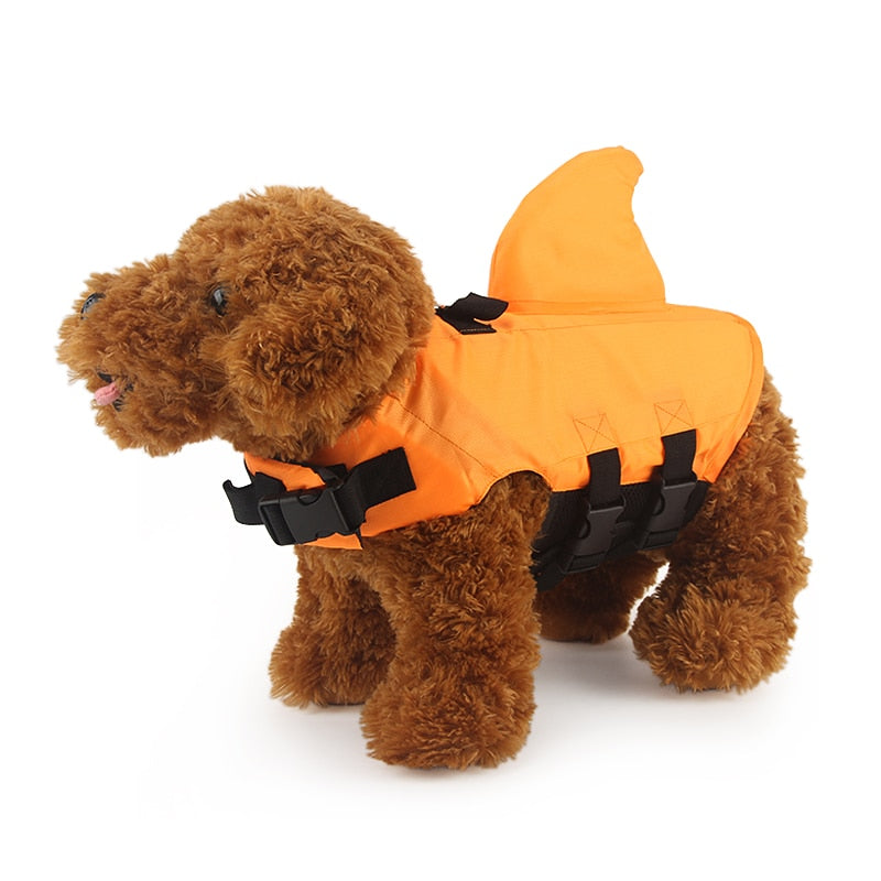 Chaleco salvavidas para perros – Seguridad en el agua con diseño tiburón para razas XS a XL
